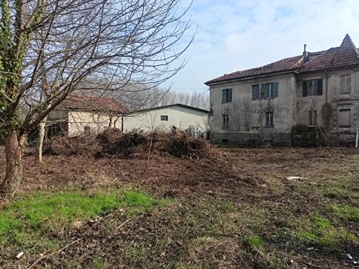 Casa con 6 locali in vendita in Via F Bernardoni, Caorso