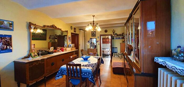 Appartamento trilocale in vendita in Via Vittorio Veneto, Favria