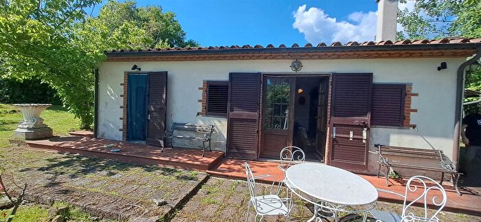 Casa quadrilocale in affitto in Manciano