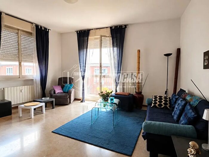 Appartamento trilocale in affitto in Via Gianforte Suardi, Bergamo