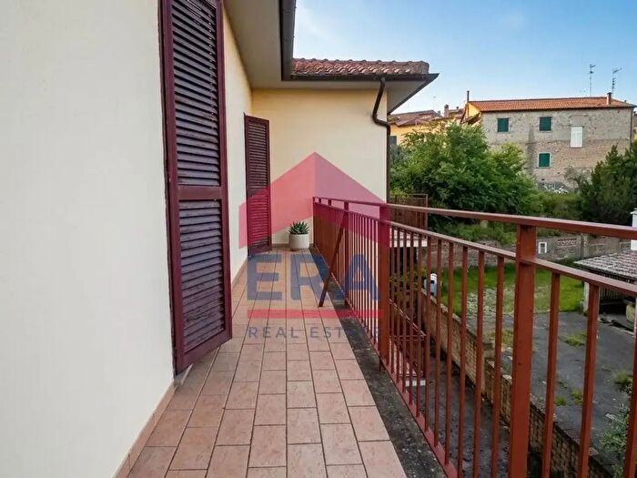 Appartamento con 5 locali in vendita in Via Luigi Biagioni, Civitella DAgliano