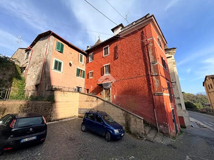 Appartamento trilocale in vendita in Via dellUnità, Cave