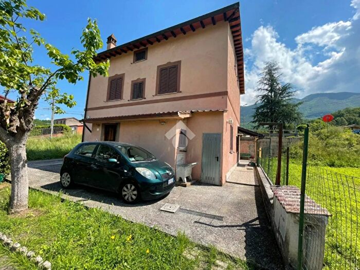 Appartamento bilocale in vendita in Via Sublacense, Agosta