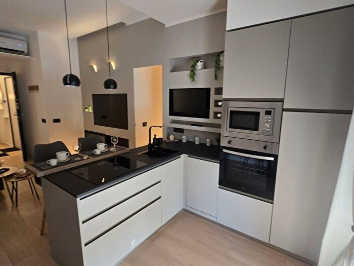Appartamento bilocale in affitto in Via Francesco Ricciardi, Centro Storico Corso Trieste, Caserta