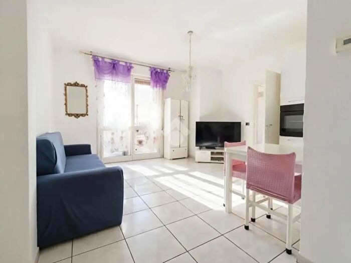 Appartamento trilocale in vendita in Viale Giacomo Rossini, Ravenna