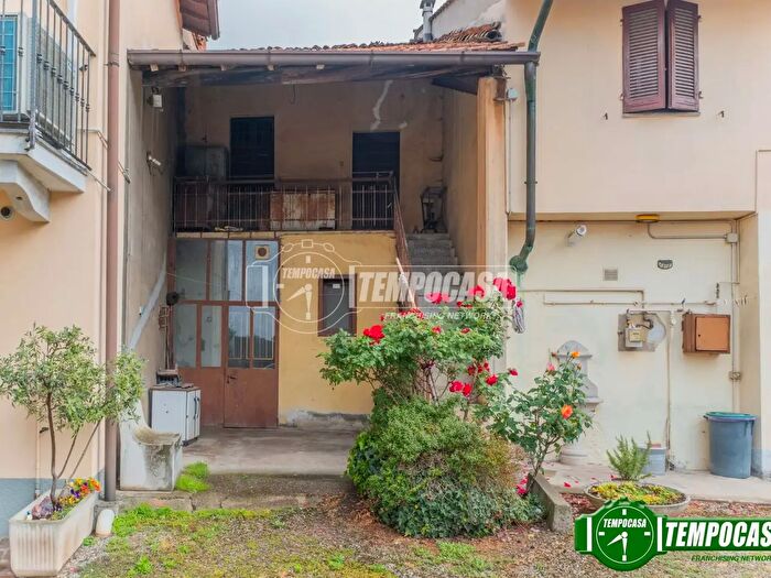 Appartamento bilocale in vendita in Via Monastero Casterno, Robecco Sul Naviglio