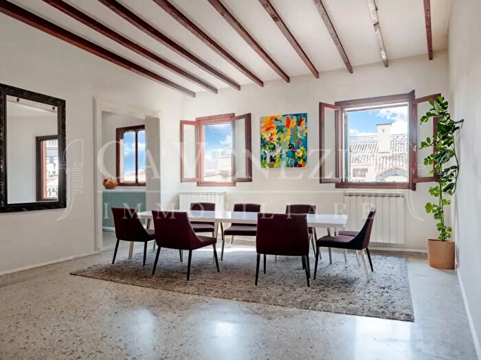 Appartamento quadrilocale in vendita in Fondamenta San'Anna, Venezia