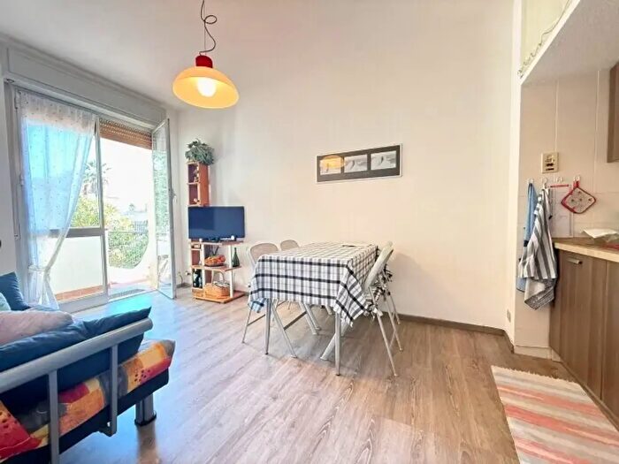Appartamento bilocale in vendita in Via Asilo, San Bartolomeo Al Mare