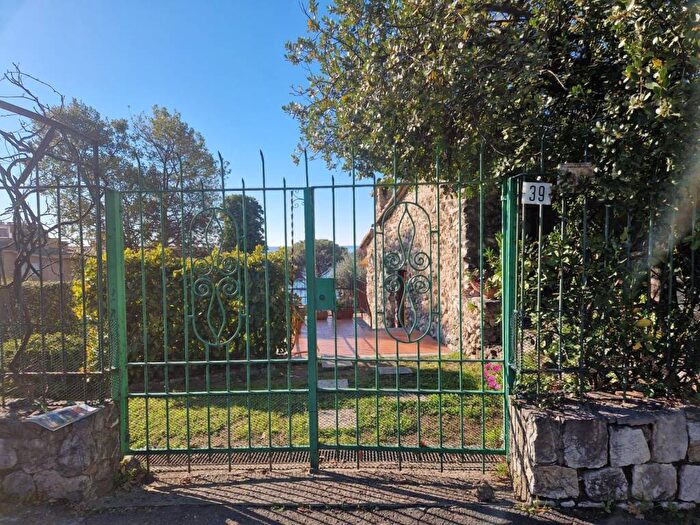 Casa con 5 locali in affitto in Viale dellUnità dItalia, Centro, Formia