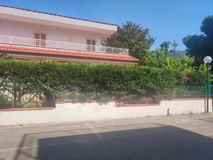 Casa trilocale in vendita in Viale Mario Napoli, Ascea