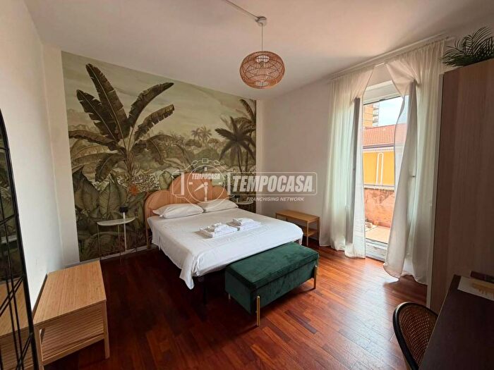 Appartamento bilocale in affitto in Via Carlo Imbonati, Dergano, Milano