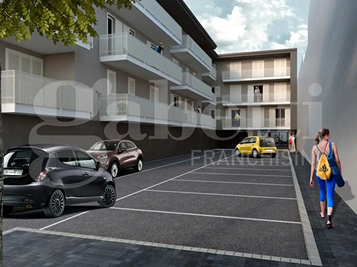 Appartamento quadrilocale in vendita in Frattamaggiore