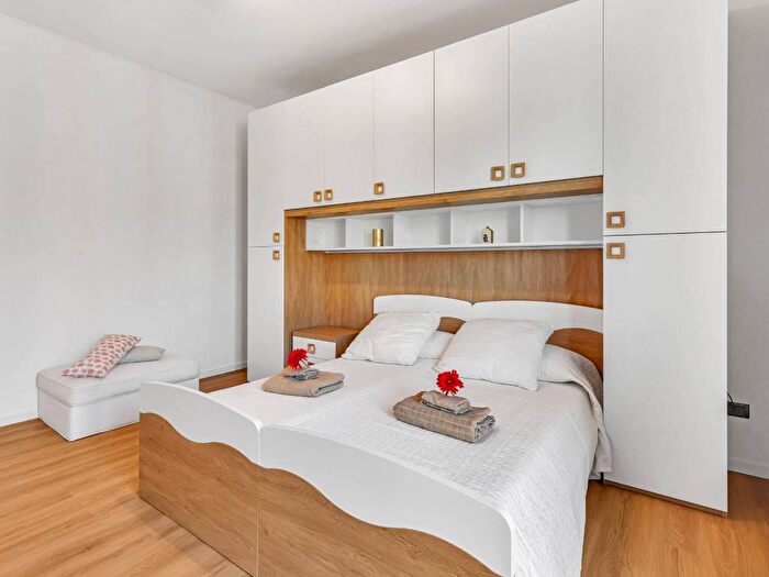 Appartamento bilocale in affitto in Via Comacchio, Corvetto, Milano