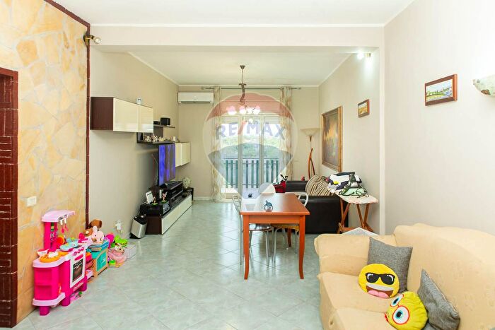 Appartamento con 5 locali in vendita in Via Giuseppe Russo, Misterbianco