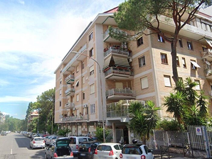 Appartamento quadrilocale in affitto in Via Carlo Conti Rossini, Navigatori, Roma