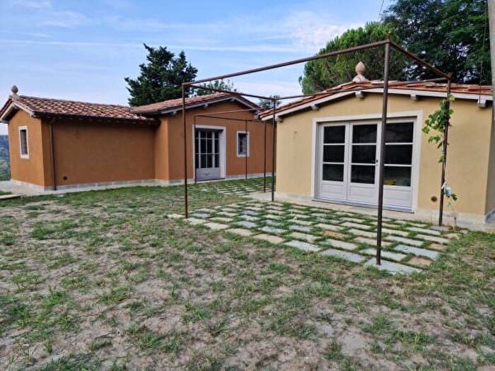 Casa trilocale in vendita in Via Prado di Sopra Camaiore, Camaiore