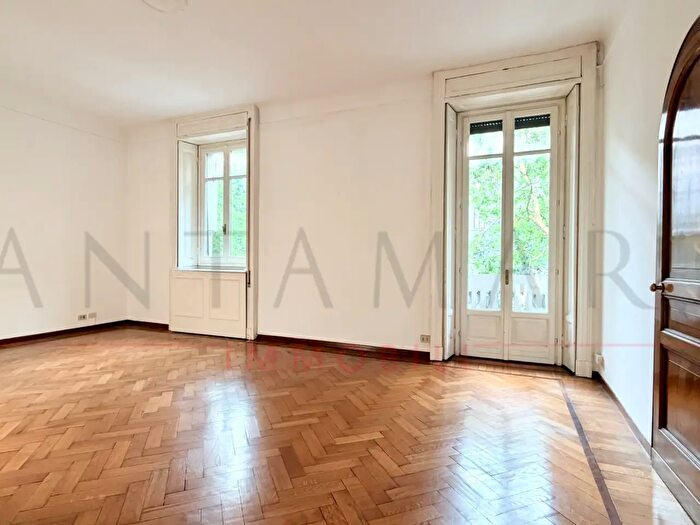 Appartamento con 5 locali in affitto in Via Antonio Canova, Milano
