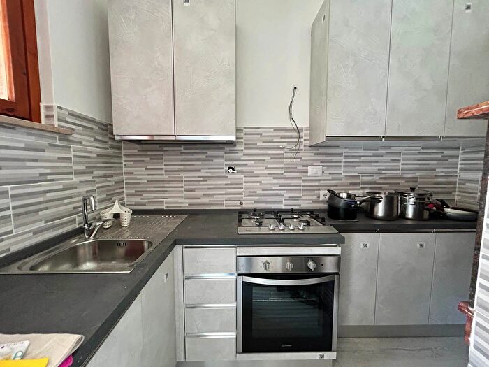 Appartamento con 5 locali in affitto in Perugia