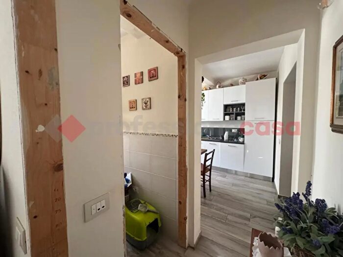 Appartamento trilocale in vendita in Via dellAgio, Firenze