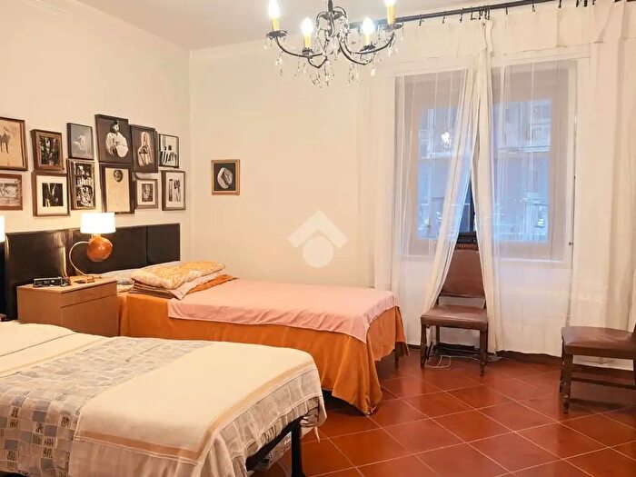 Appartamento trilocale in vendita in Via Giovanni Verneri, Alessandria