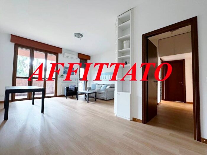 Appartamento trilocale in affitto in Via Felice Cavallotti, Triante, Monza