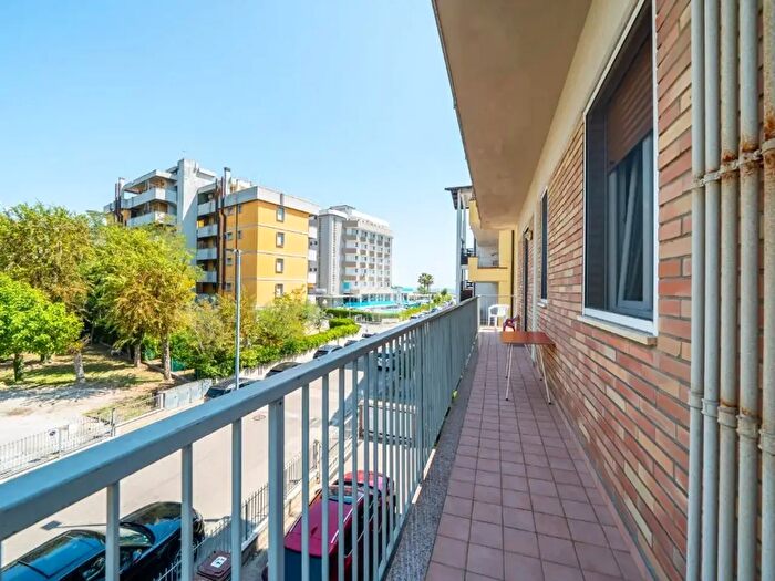 Appartamento trilocale in vendita in Via Verghereto, Ravenna