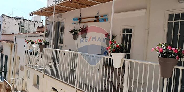 Appartamento con 6 locali in vendita in Via Chirurgo dellErba, Vieste