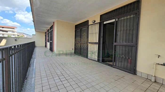 Appartamento quadrilocale in vendita in Via dei Funai, San Nicola La Strada