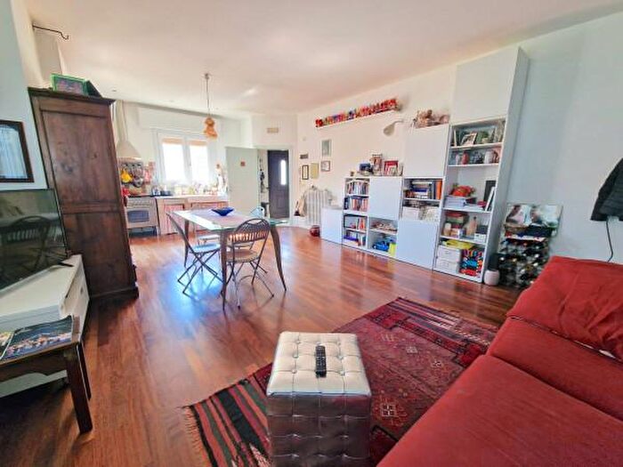 Appartamento con 6 locali in vendita in Viale Montefiore Conca, Riccione