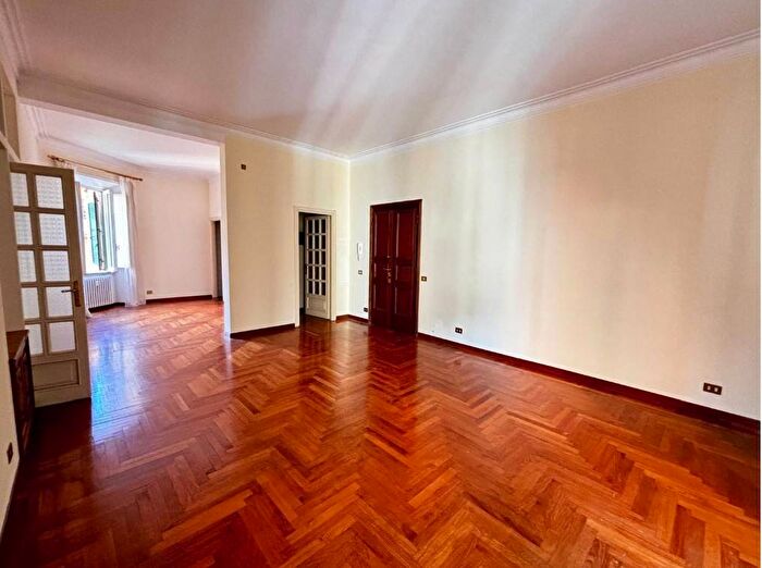 Appartamento trilocale in affitto in Via Nemorense, Africano Villa Chigi, Roma