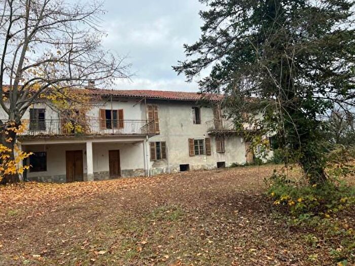 Casa con 6 locali in vendita in Cascina Casabianca, Camagna Monferrato