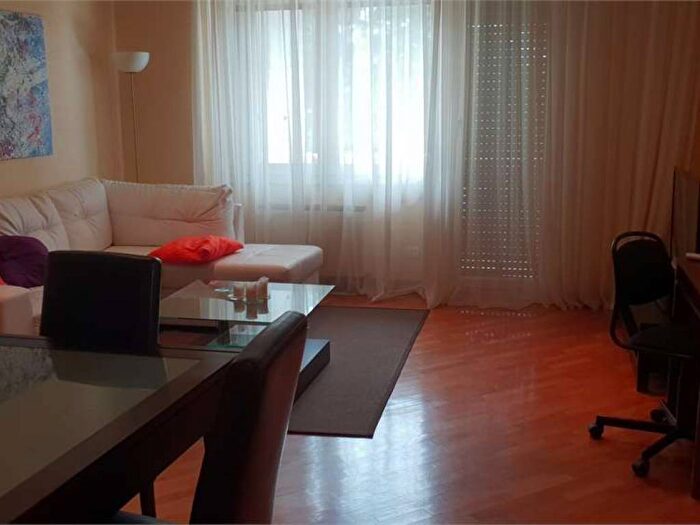 Appartamento bilocale in affitto in Via del Serafico, Tintoretto, Roma