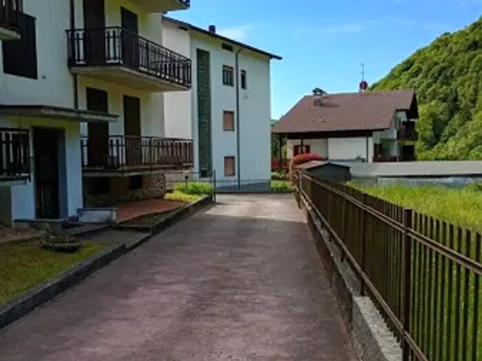 Appartamento bilocale in vendita in Via P Bonaldi, Serina
