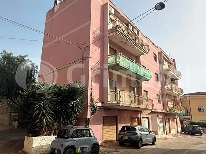 Appartamento con 5 locali in vendita in Via Sebastiano Olivieri, Siracusa