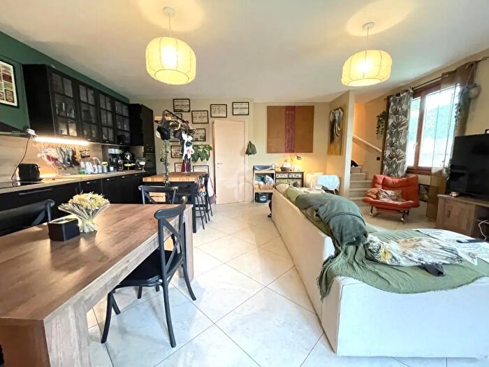 Casa quadrilocale in vendita in Pozzolengo