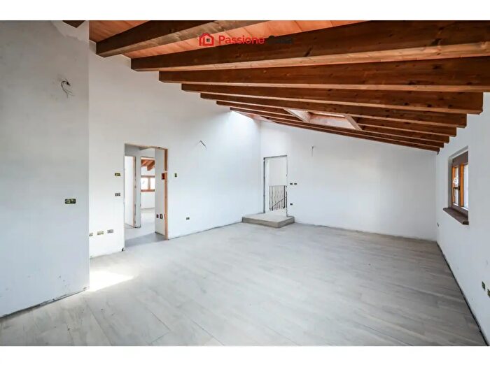 Appartamento trilocale in vendita in Via Emilia Ovest, Parma