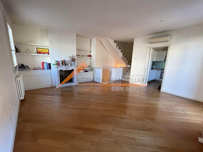 Casa con 7 locali in vendita in Ravenna