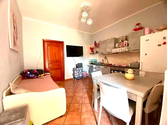 Appartamento bilocale in vendita in Vico Vincenzo Valente, Napoli