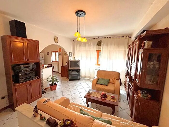 Appartamento quadrilocale in vendita in Via Giuseppe Gentile, Pistoia