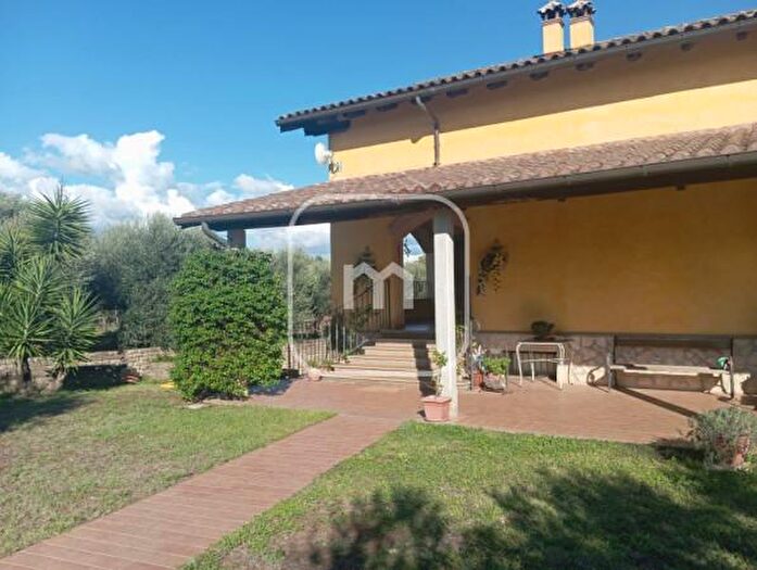 Appartamento con 5 locali in vendita in Via Riserva della Bandita, Lanuvio