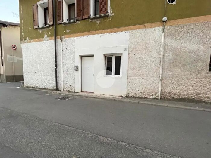 Appartamento bilocale in vendita in Via Fratelli Pea, Orzinuovi