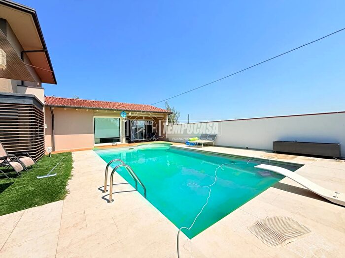 Casa con 5 locali in vendita in Via Borgo Poncarale, Bagnolo Mella