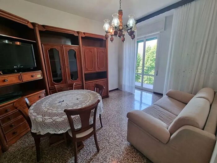 Appartamento bilocale in vendita in Via Giovane Italia, Limbiate