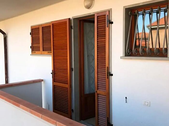 Appartamento quadrilocale in affitto in Massa