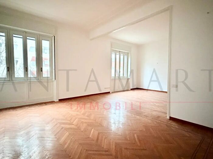 Appartamento quadrilocale in affitto in Via Senofonte, Milano