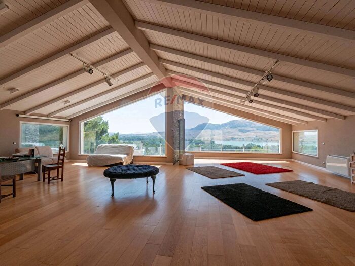 Appartamento quadrilocale in vendita in Contrada Casalotto, Piana Degli Albanesi