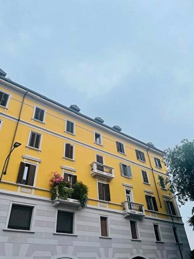 Appartamento bilocale in affitto in Via Costanzo Cantoni, Farini, Milano