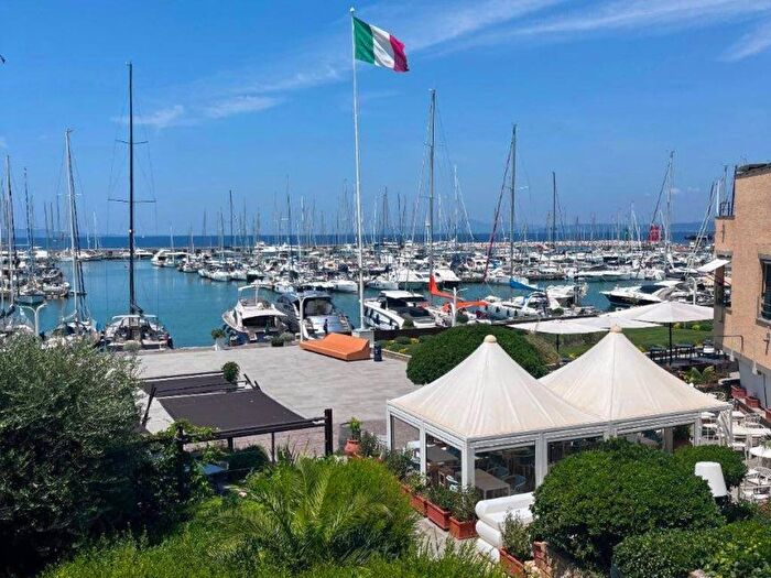 Appartamento bilocale in affitto in Via Cala del Pozzo, Punta Ala, Castiglione della Pescaia
