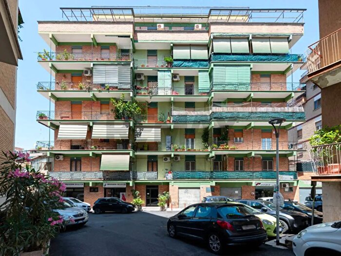 Appartamento trilocale in vendita in Via Capri, Monterotondo