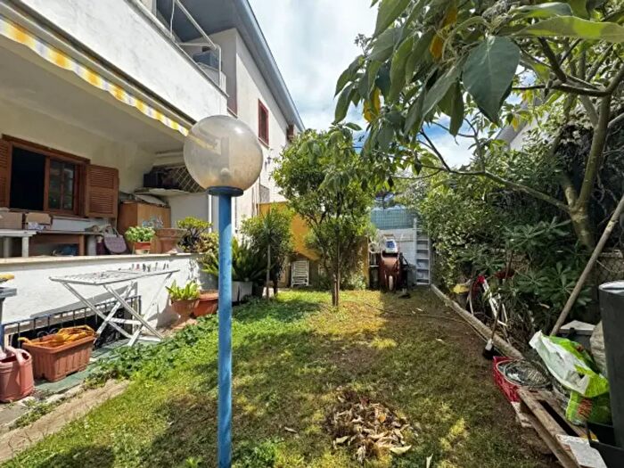 Casa trilocale in vendita in Via delle Dalie, Anzio